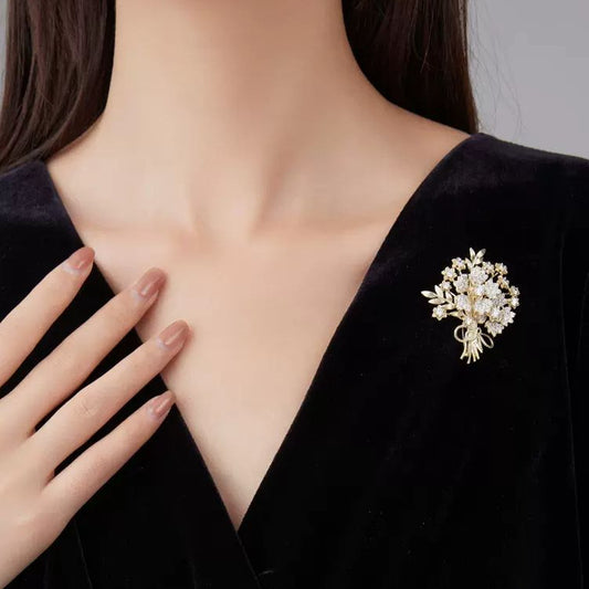 Luxury Faux Money Tree Brooch for Women: Stylish, Versatile, and Ideal for Western Suits
